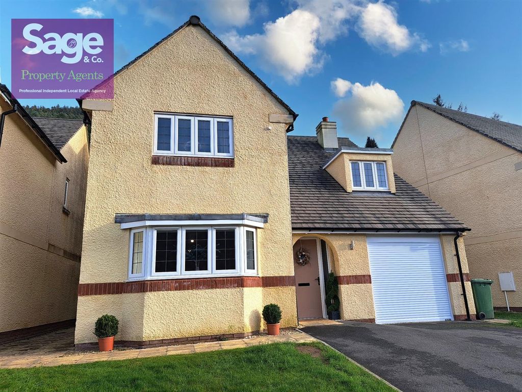 4 bed detached house for sale in Gardens View Close, Pontywaun, Crosskeys NP11, £420,000