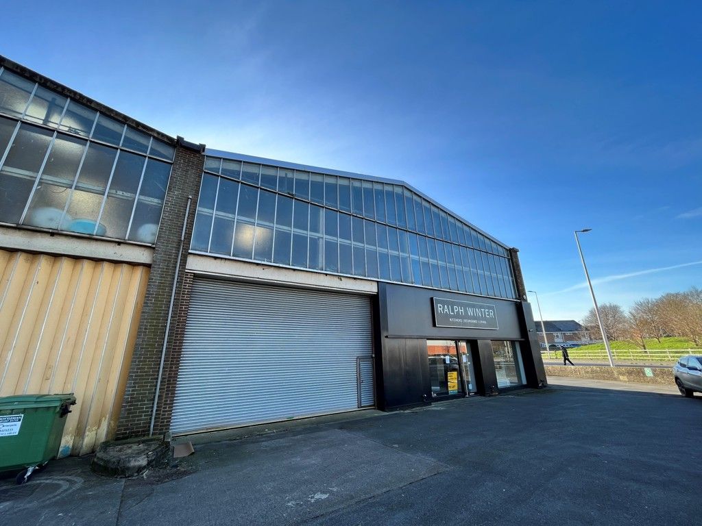 Industrial to let in Unit 1, 47 Marsh Green Road West, Marsh Barton Trading Estate, Exeter, Devon EX2, £29,000 pa