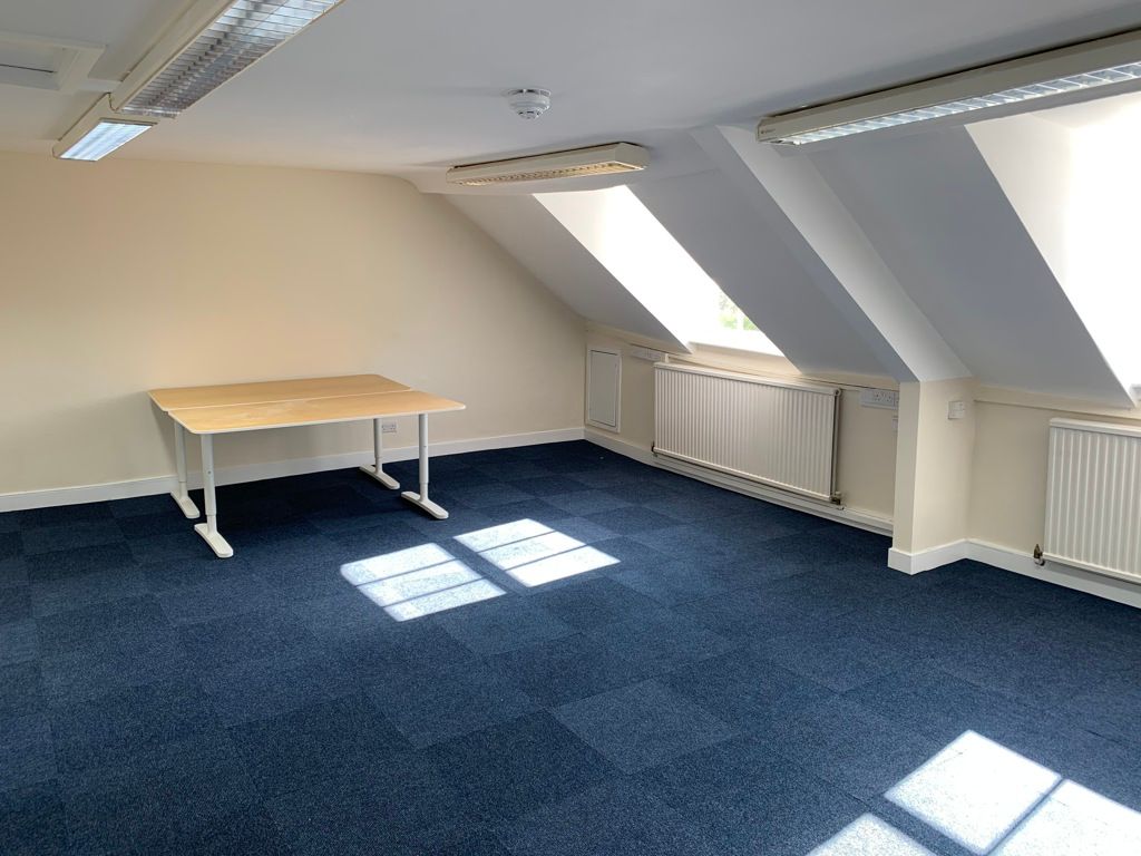 Office to let in 5, Southernhay West, Exeter, Devon EX1, £9,400 pa
