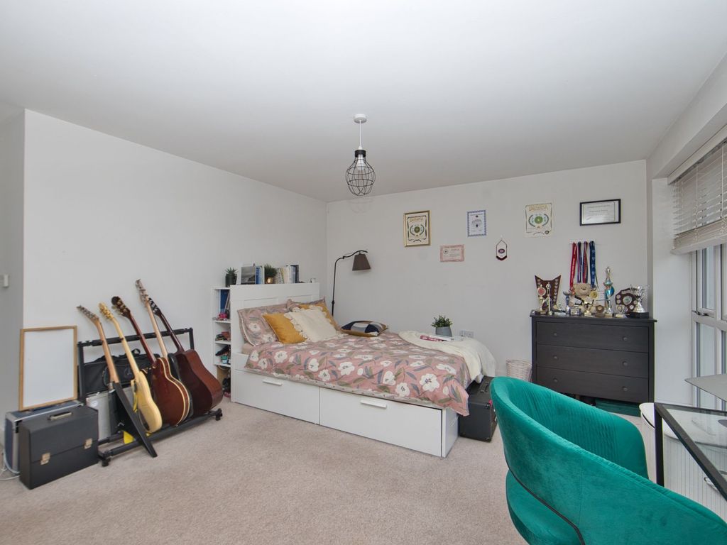 1 bed flat for sale in Juniper Way, Hawkinge CT18, £165,000