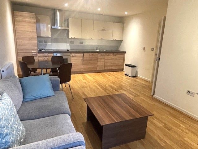 2 bed flat to rent in Dancers Way, London SE8, £2,200 pcm
