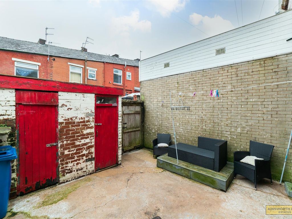 2 bed terraced house to rent in Preston Street, Darwen BB3, £695 pcm