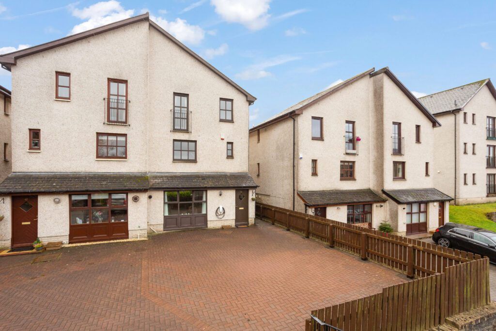 4 bed town house for sale in St Magdalenes, Linlithgow EH49, £375,000