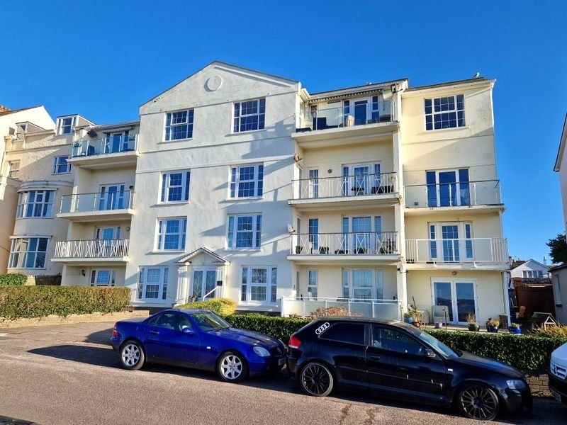 2 bed flat for sale in Louisa Terrace, Exmouth EX8, £420,000