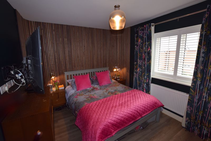 2 bed terraced house to rent in Barn Owl Lane, Haddenham, Aylesbury HP17, £1,495 pcm