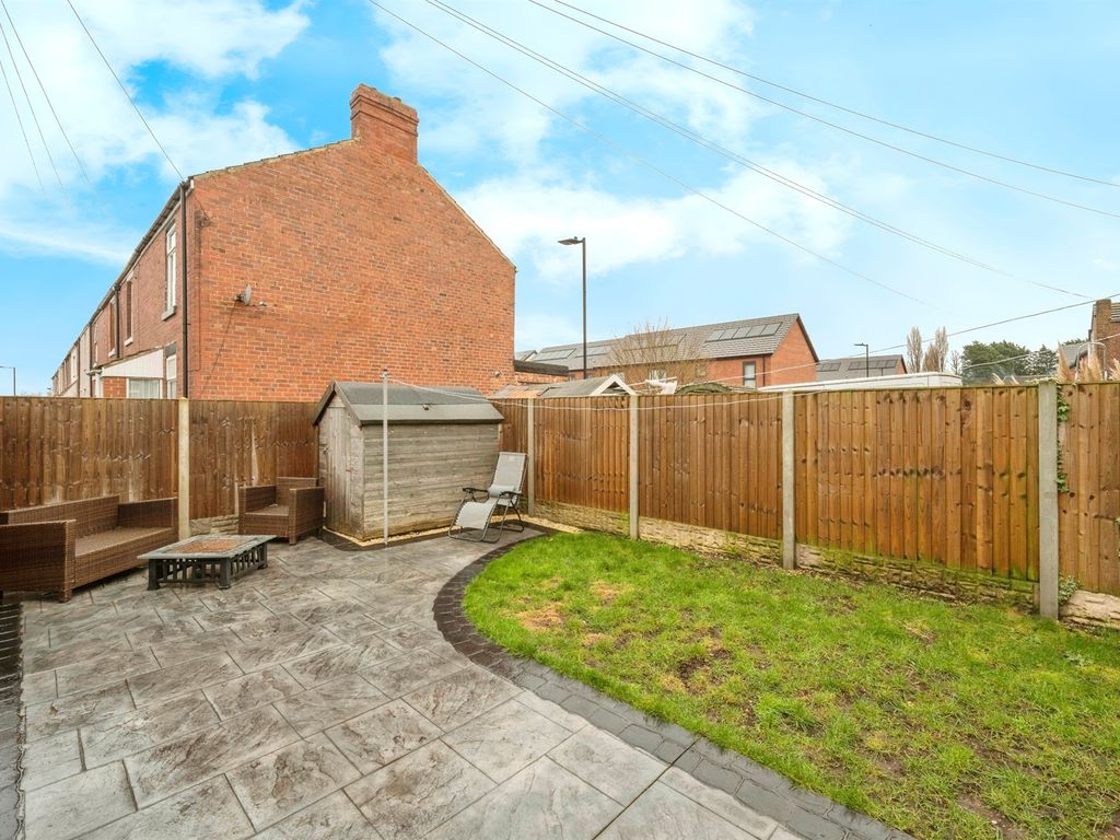2 bed end terrace house for sale in Adwick Lane, Toll Bar, Doncaster DN5, £120,000