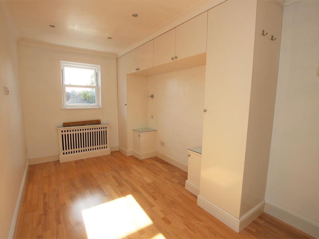 1 bed flat to rent in Bexley High Street, Bexley DA5, £1,300 pcm