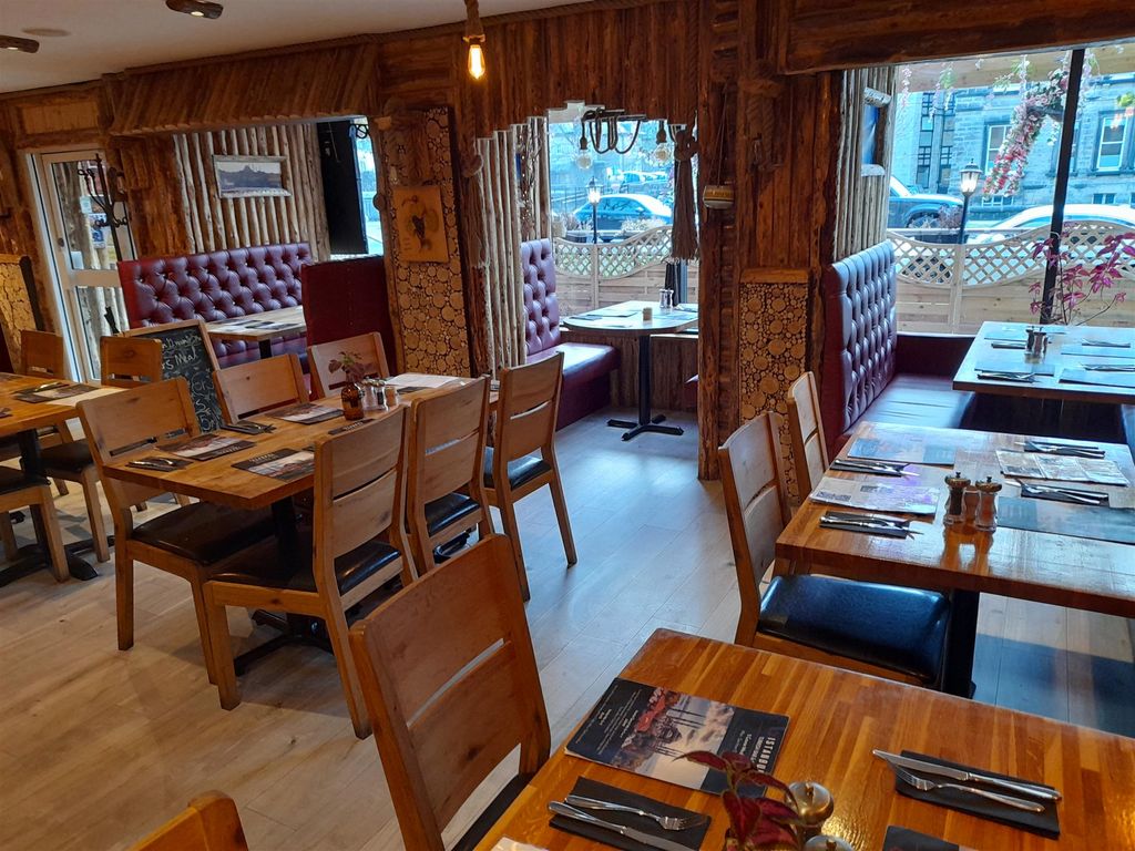 Pub/bar for sale in Restaurants HG1, North Yorkshire, £140,000