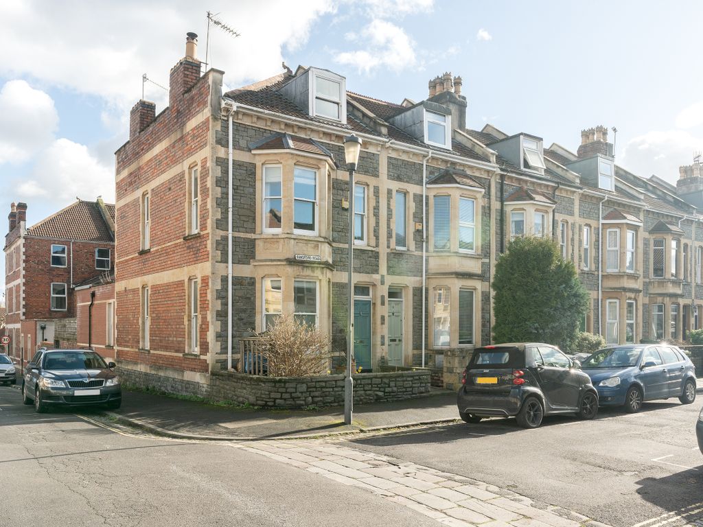 4 bed end terrace house for sale in Sandford Road, Bristol BS8, £650,000