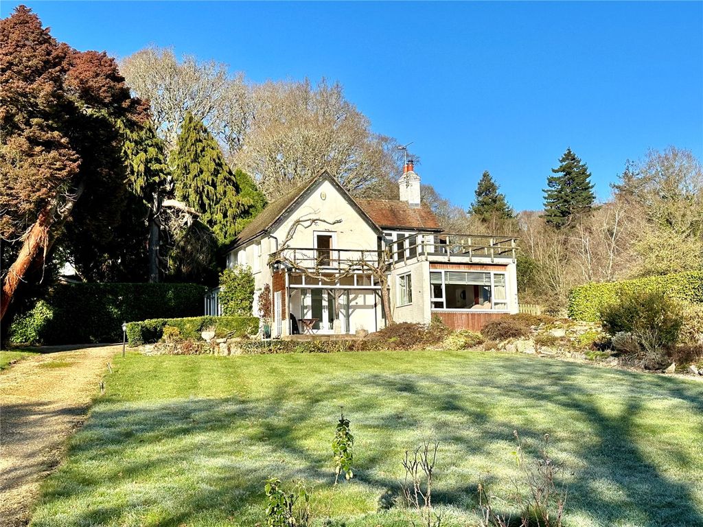 3 bed detached house for sale in Linford, Ringwood, Hampshire BH24, £985,000
