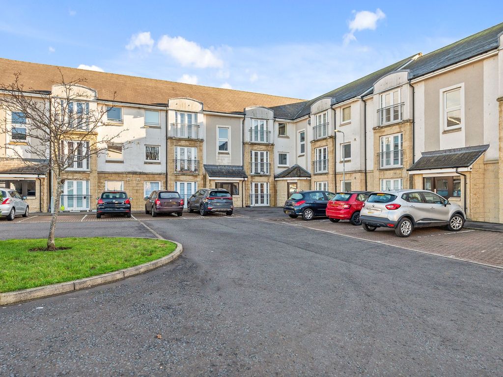 2 bed flat for sale in Prestonfield Gardens, Linlithgow EH49, £155,000