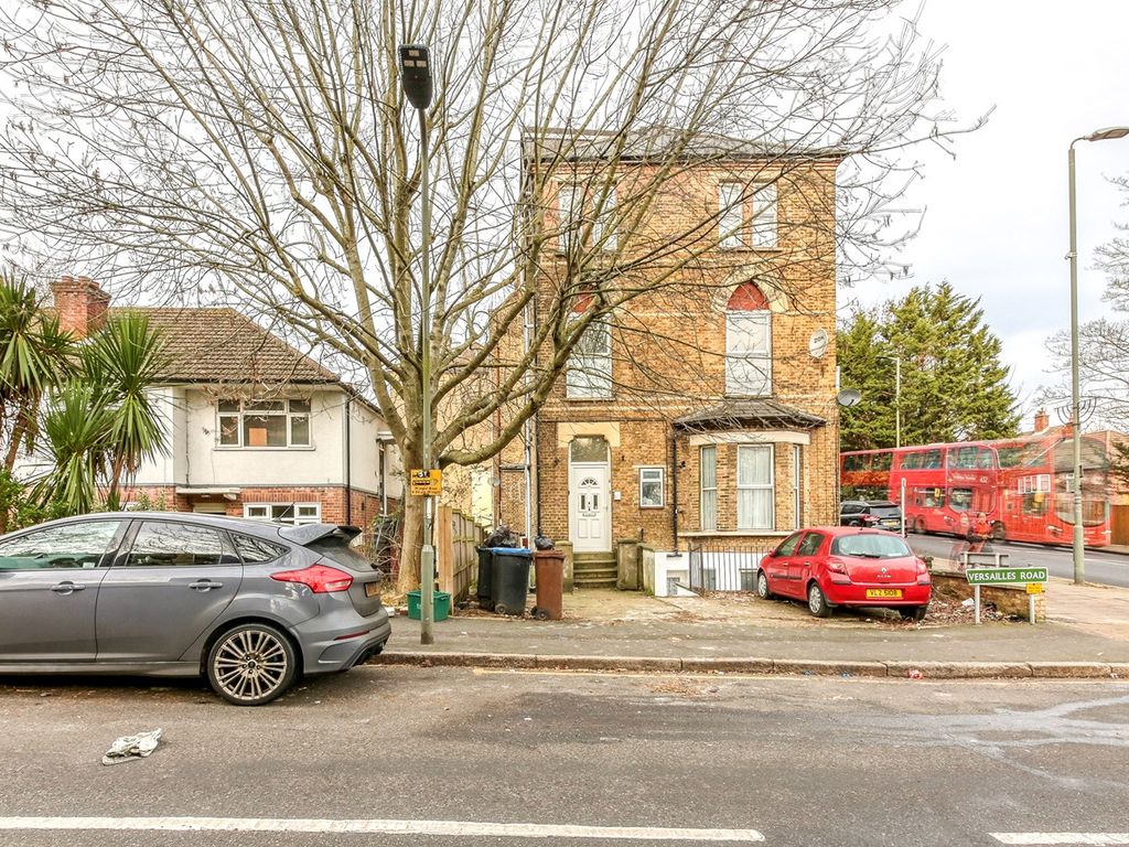 2 bed flat for sale in Anerley Road, London SE20, £325,000