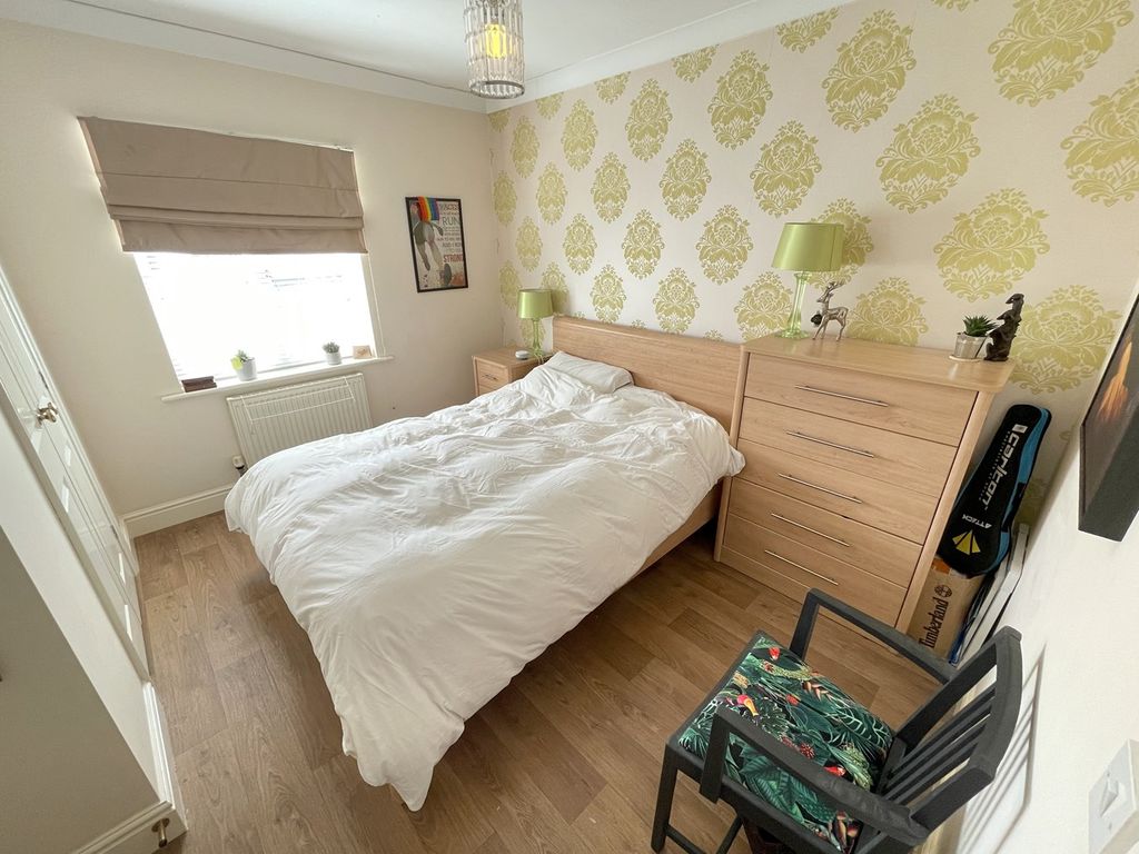 4 bed detached house for sale in Alderson Drive, Stretton, Burton-On-Trent DE13, £349,950