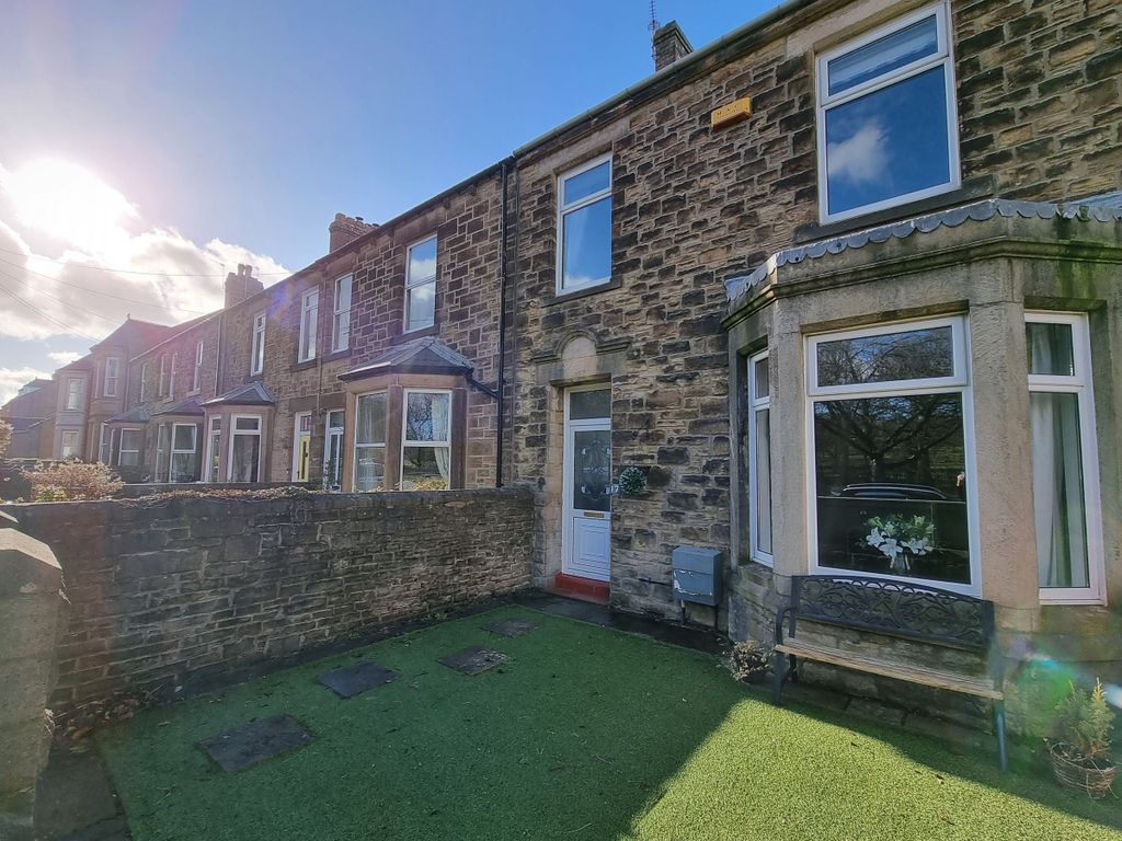 4 bed terraced house for sale in Queens Road, Blackhill, Consett DH8, £270,000