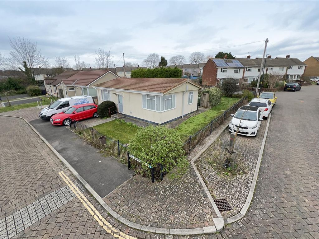 Land for sale in St. Lucia Crescent, Horfield, Bristol BS7, £150,000
