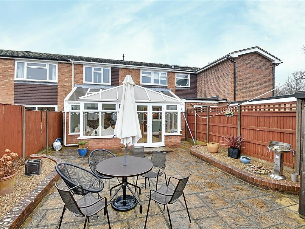 3 bed terraced house for sale in The Wick, Hertford SG14, £500,000