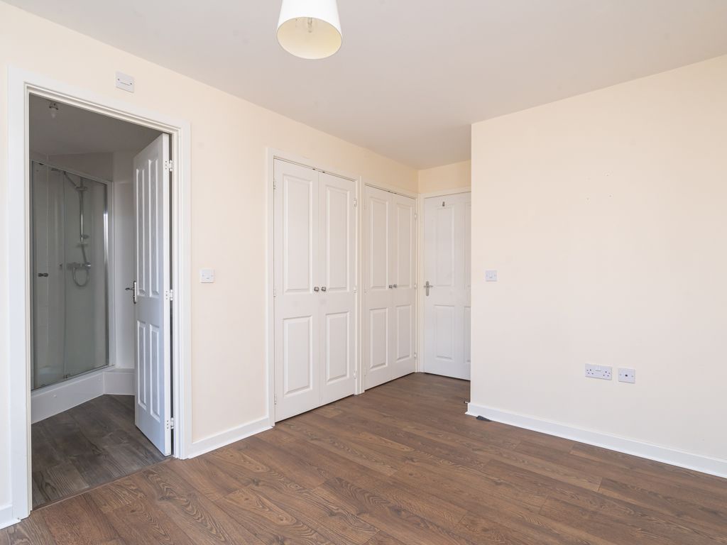 2 bed flat to rent in Fonda Meadows, Oxley Park, Milton Keynes MK4, £1,350 pcm