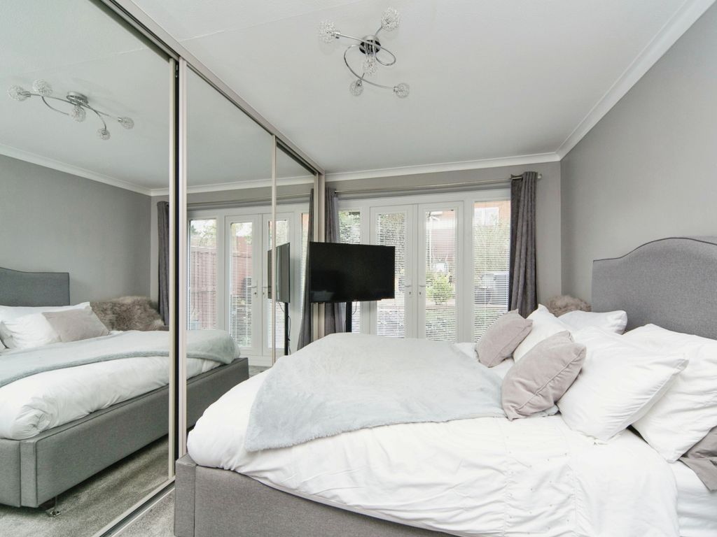 3 bed bungalow for sale in Llwyn Estyn, Deganwy, Conwy LL31, £290,000