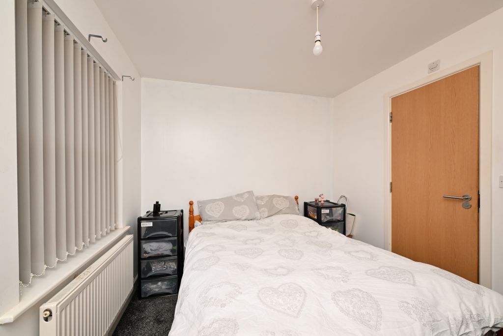 1 bed flat for sale in The Bank Tree Croft, Wellington TF1, £99,995