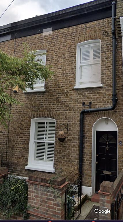 3 bed terraced house to rent in Short Road, London W4, £3,750 pcm