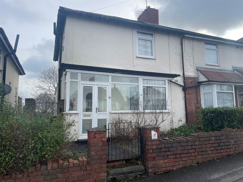 3 bed semi-detached house for sale in Bristnall Hall Crescent, Oldbury B68, £160,000