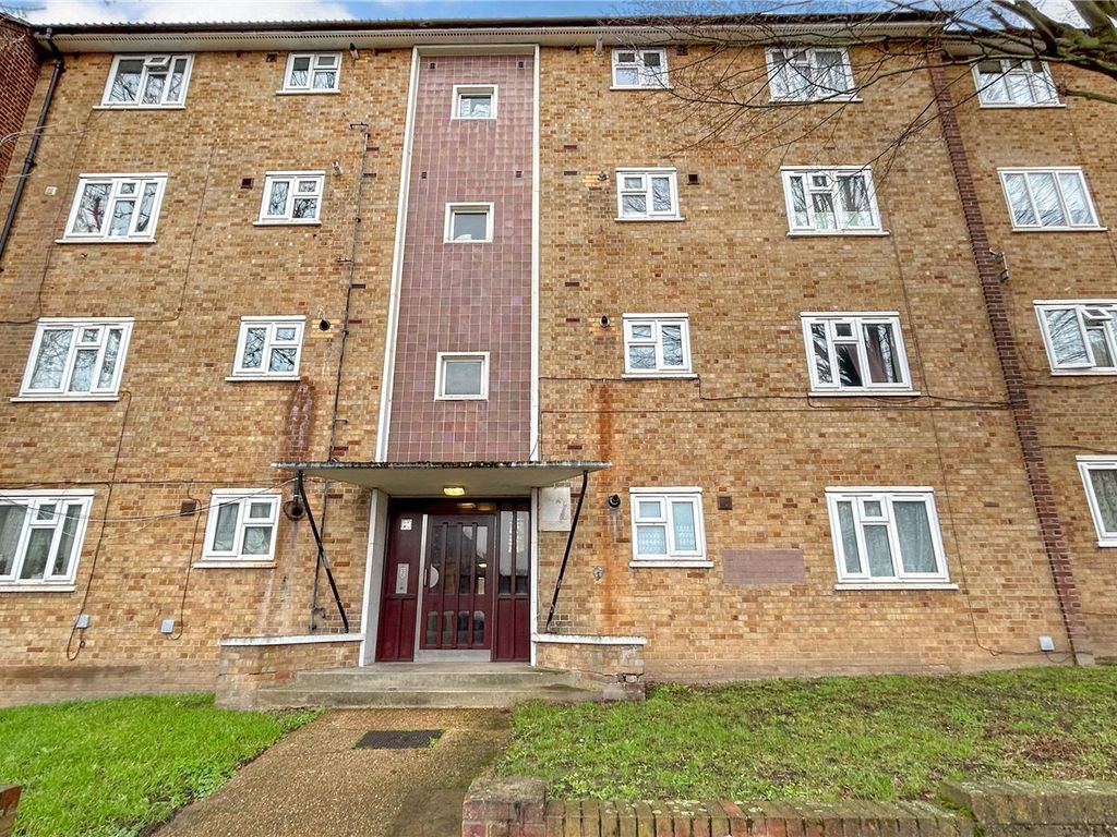 1 bed flat to rent in Openshaw Road, London SE2, £1,300 pcm