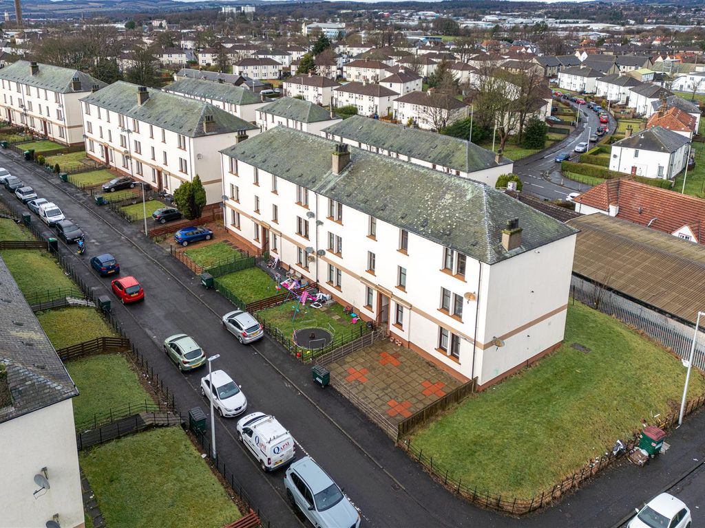 2 bed flat for sale in Lawton Terrace, Dundee DD3, £95,000