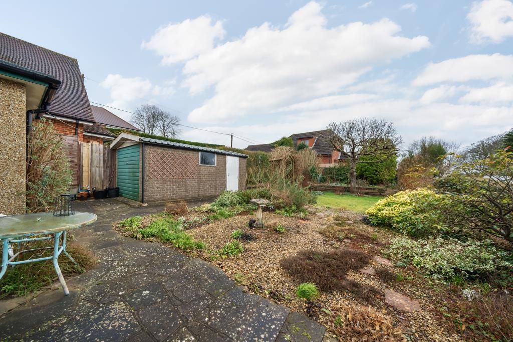 2 bed detached bungalow for sale in Chesham, Buckinghamshire HP5, £500,000