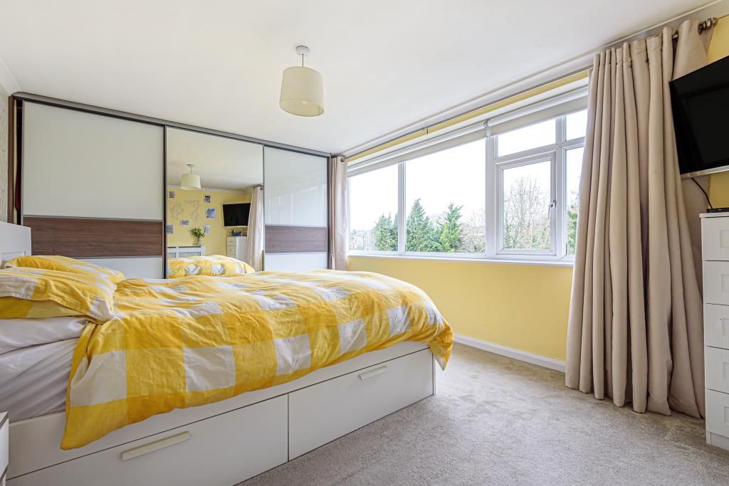 3 bed maisonette for sale in Chesham, Buckinghamshire HP5, £375,000