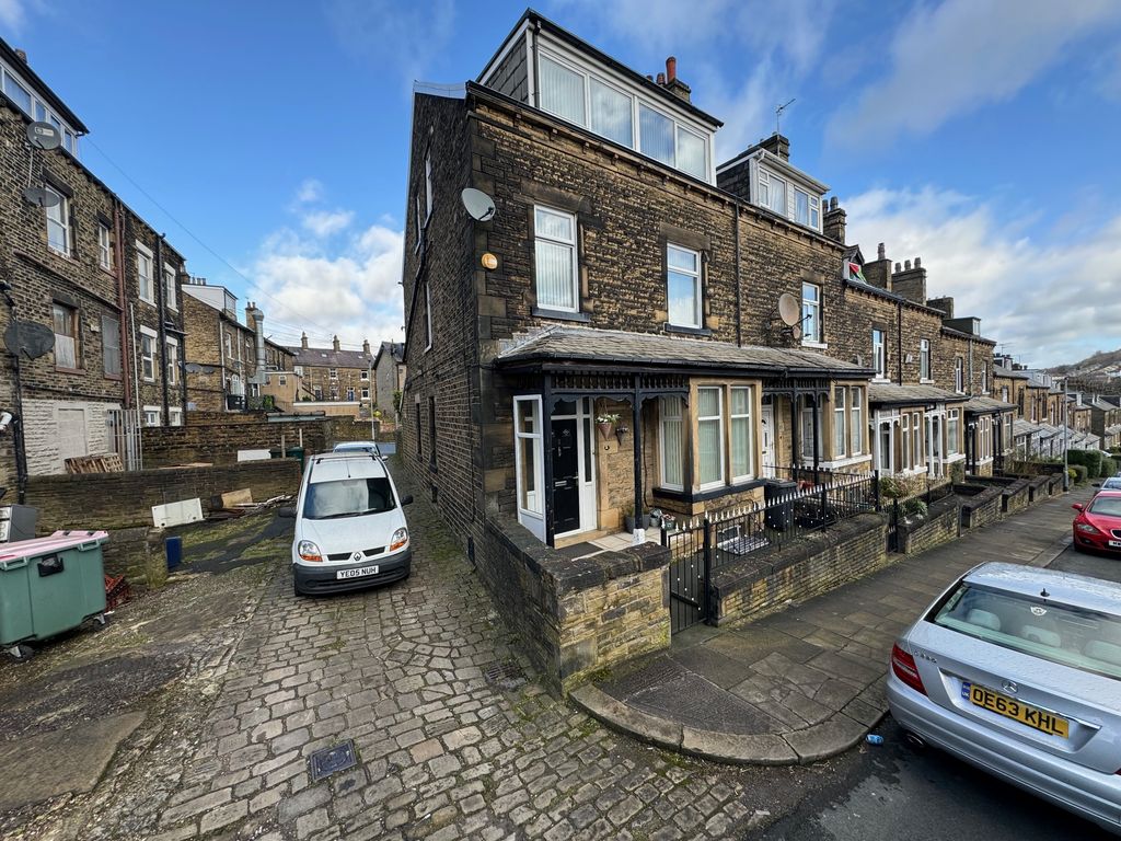 5 bed end terrace house for sale in Norwood Terrace, Shipley, West Yorkshire BD18, £250,000