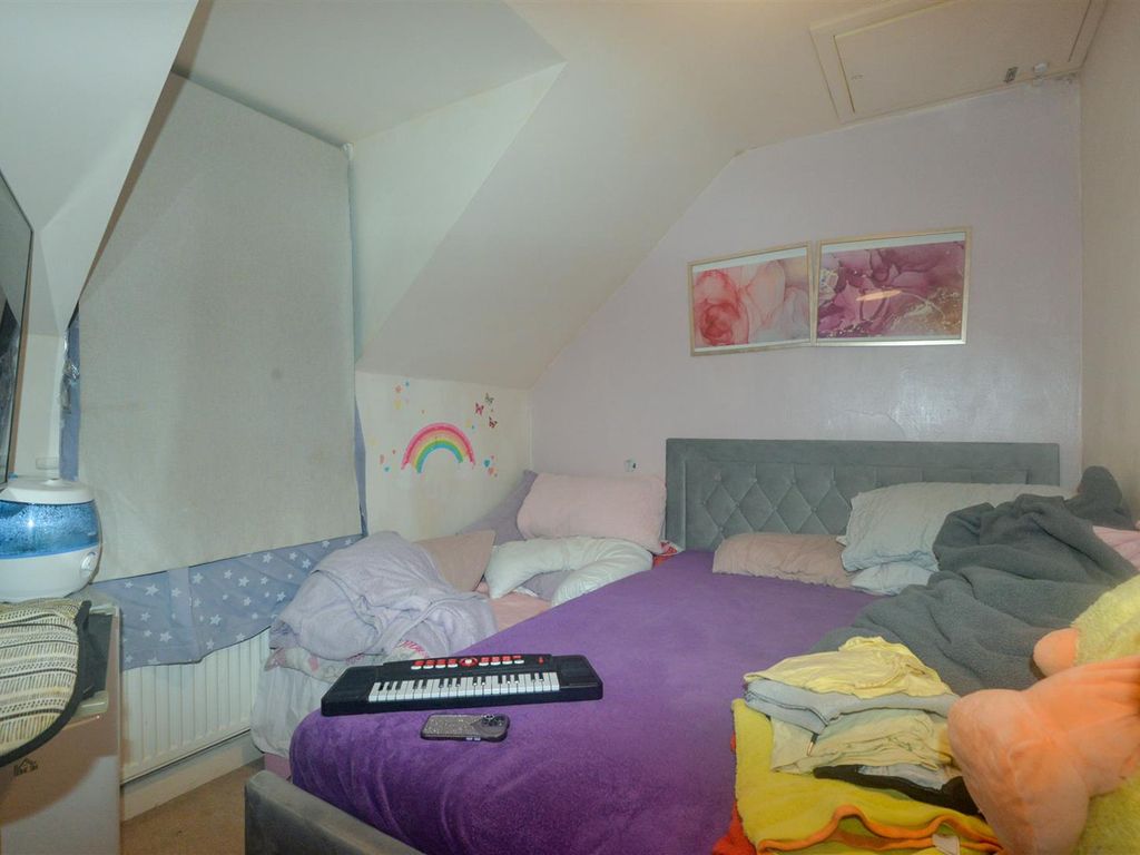 2 bed flat for sale in St. John Street, Bridgwater TA6, £115,000