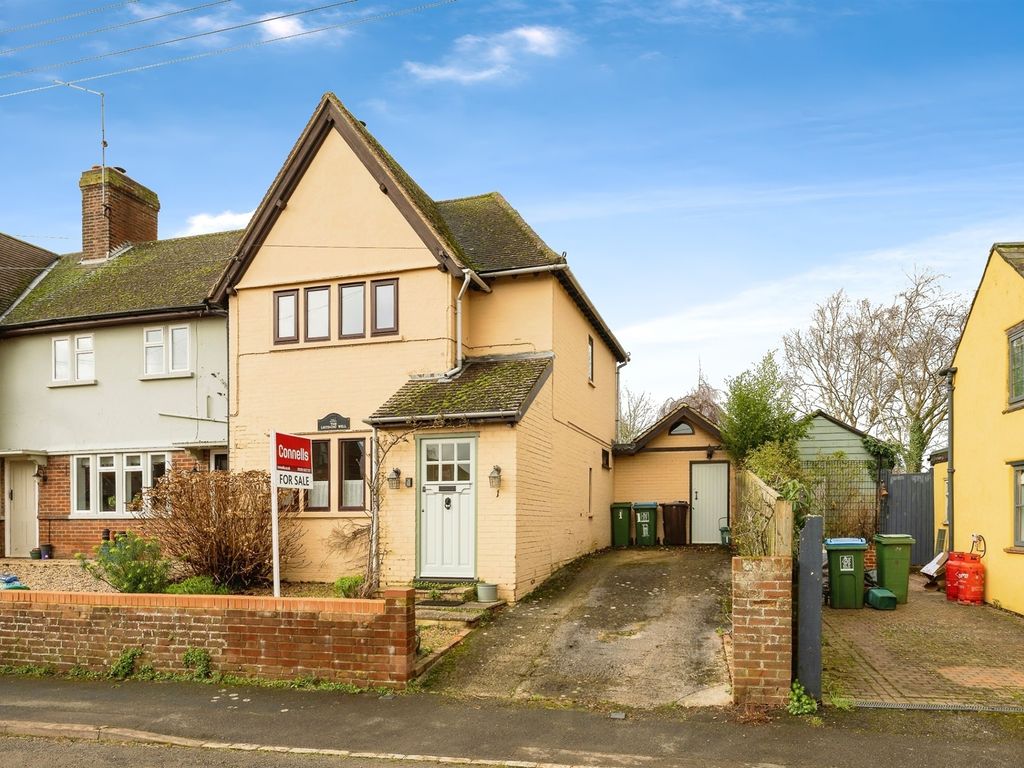 3 bed end terrace house for sale in Main Street, Preston Bissett, Buckingham MK18, £375,000