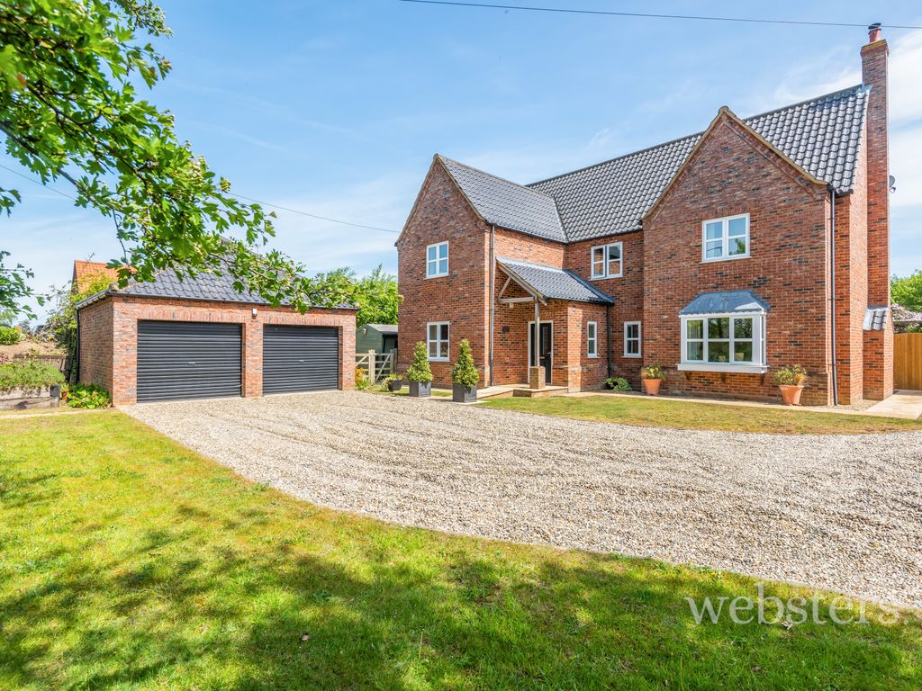 4 bed detached house for sale in School Lane, Neatishead, Norwich NR12, £750,000