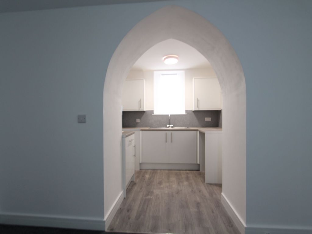 1 bed flat to rent in Flat 8 102 Chaucer Close, Sheffield S5, £725 pcm