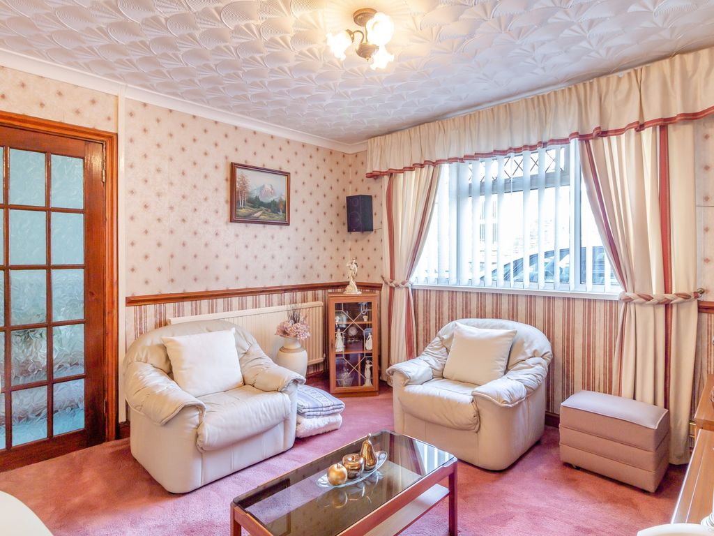 3 bed terraced house for sale in Hanbury Road, Pontypool, Torfaen NP4, £180,000