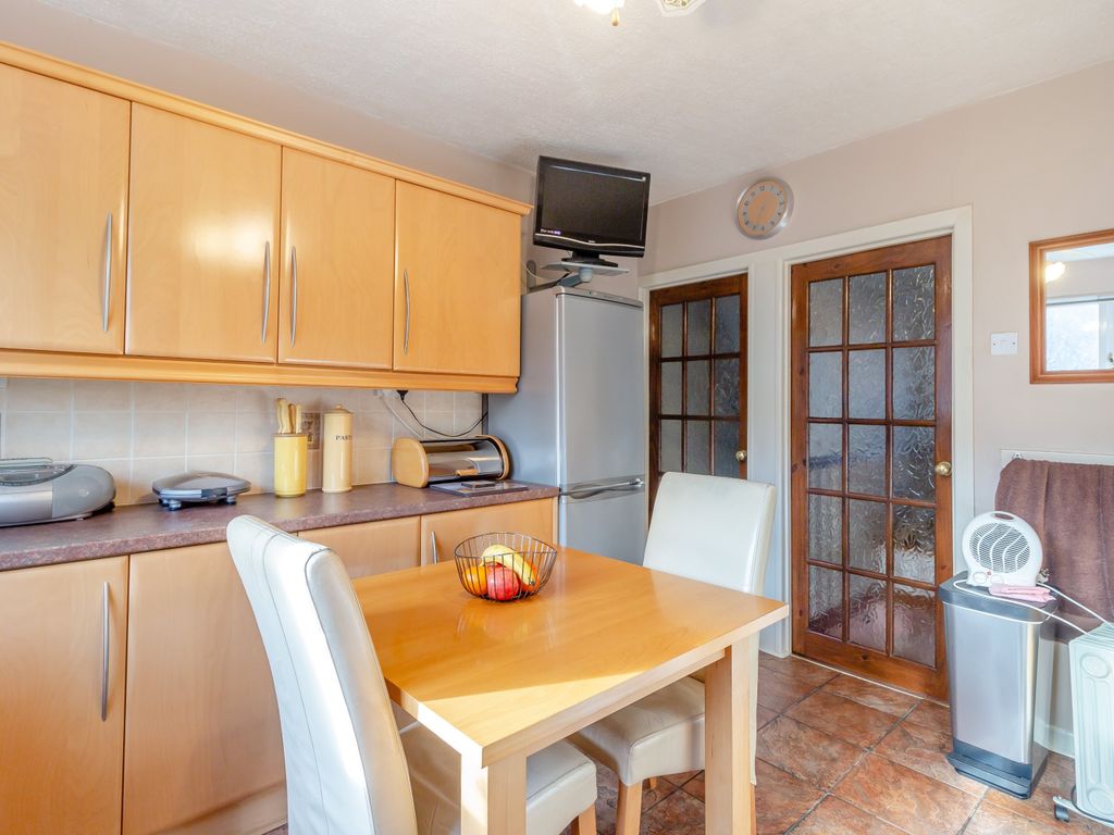 3 bed terraced house for sale in Hanbury Road, Pontypool, Torfaen NP4, £180,000