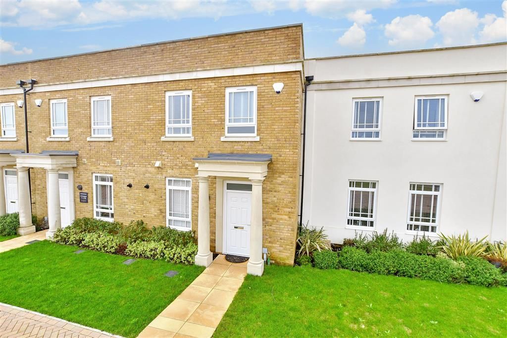 2 bed terraced house for sale in Hurricane Way, Hawkinge, Folkestone, Kent CT18, £281,000