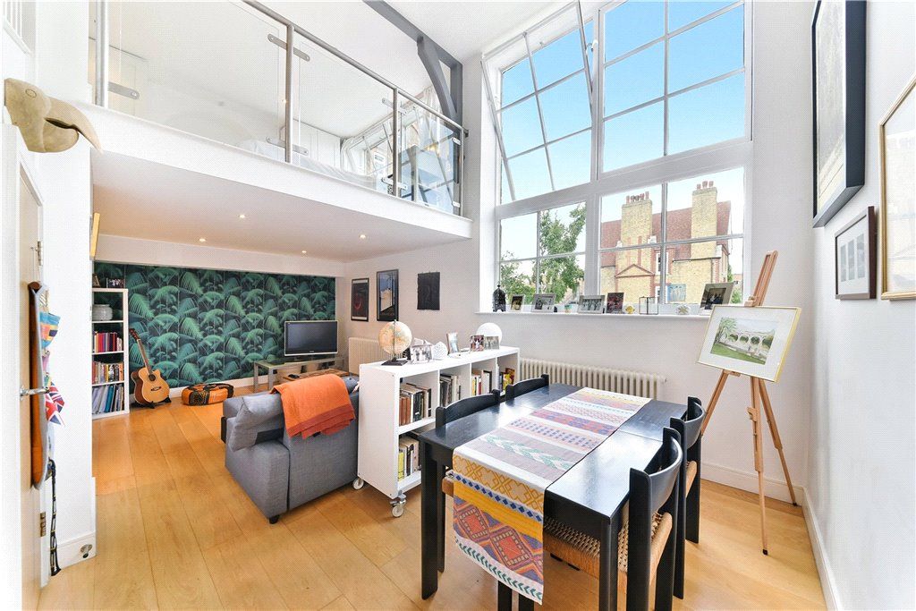1 bed flat for sale in Tottenham Road, London N1, £485,000