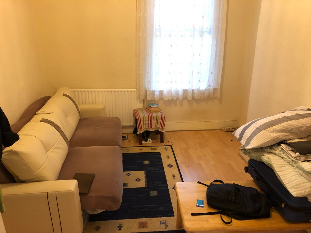 1 bed property to rent in Belfast Road, London N16, £1,450 pcm