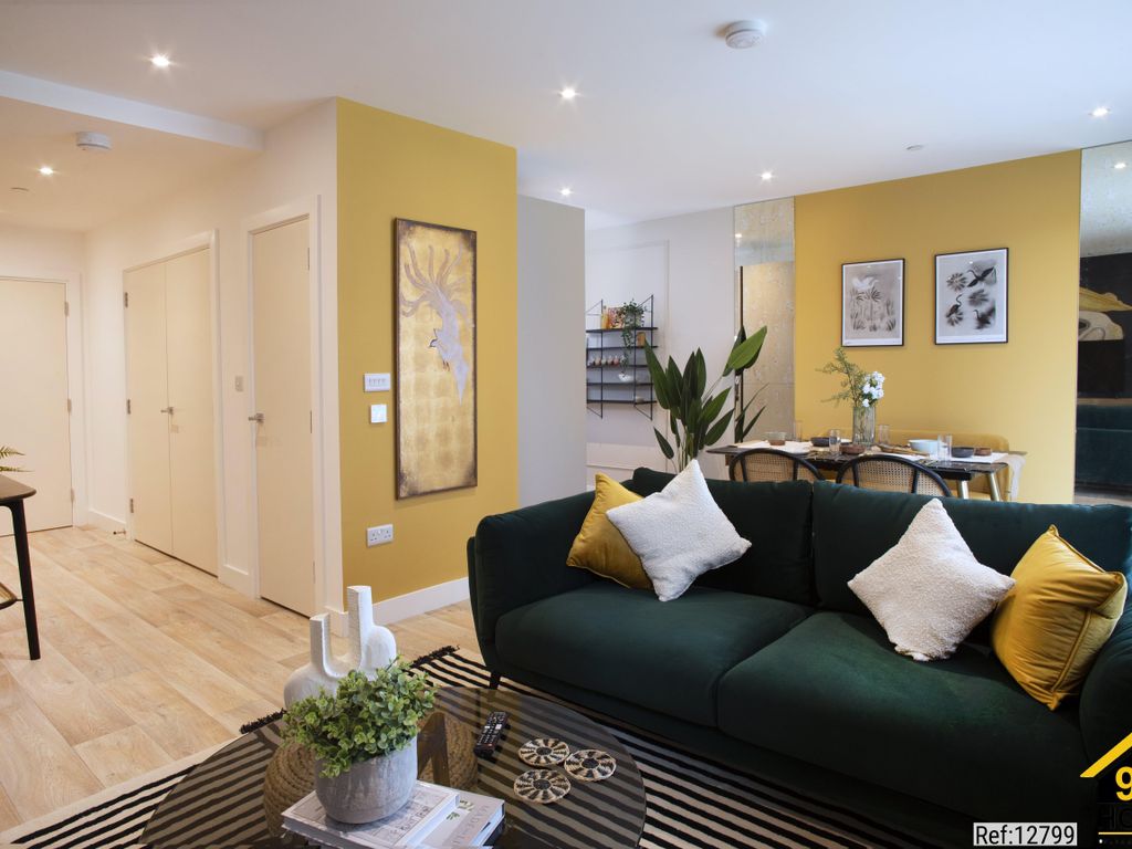 2 bed flat for sale in Flat 28, Mallard Boulevard, Surbiton, County KT5, £113,750