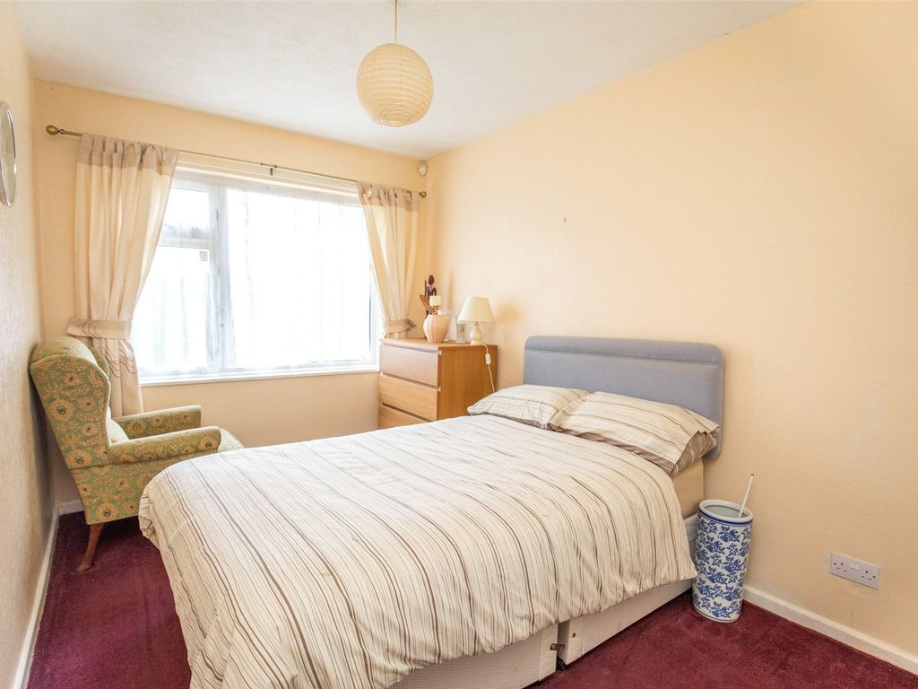 2 bed flat for sale in Greenacres, Bristol BS9, £265,000