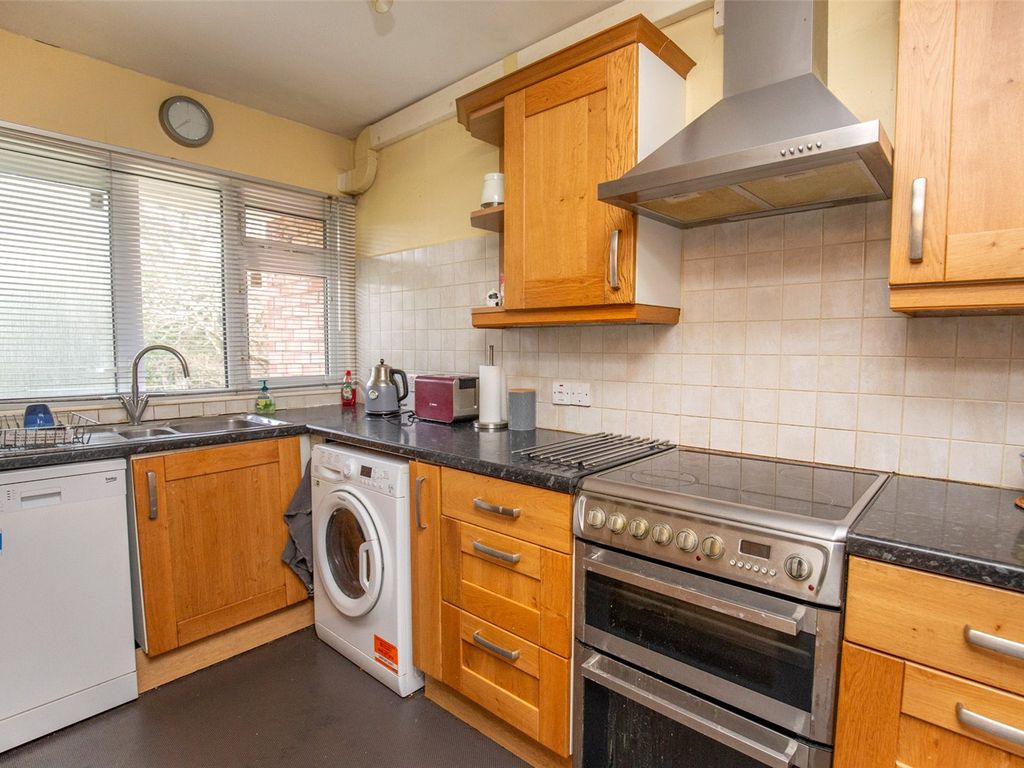 2 bed flat for sale in Greenacres, Bristol BS9, £265,000