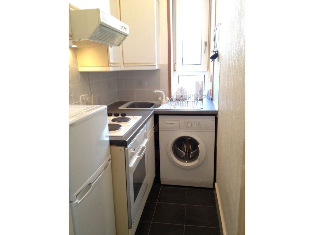 1 bed flat for sale in 159 Hardgate, Aberdeen AB11, £60,000