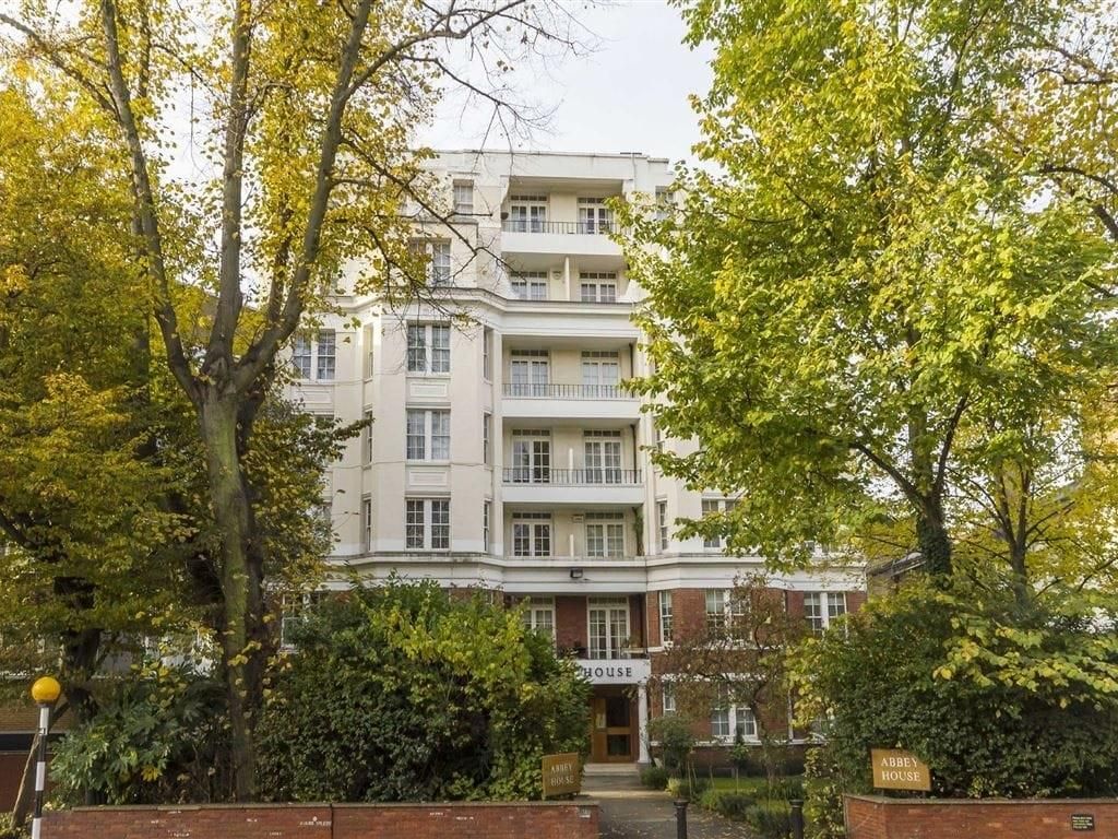 2 bed flat to rent in Abbey Road, London NW8, £3,250 pcm