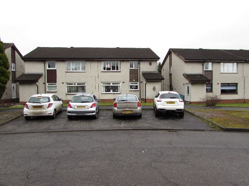 2 bed flat to rent in Holly Grove, Holytown ML4, £600 pcm