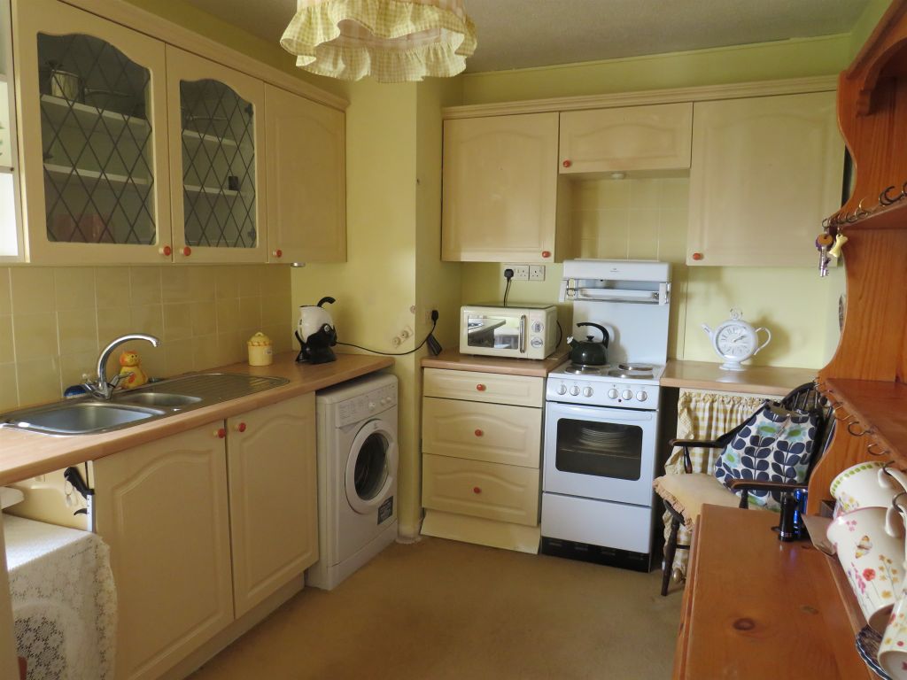 1 bed property for sale in Sea Point, Barry CF62, £135,000