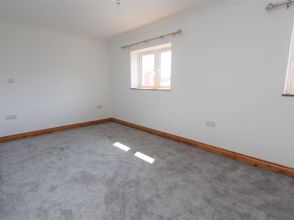 1 bed flat to rent in 8B Tenby Road, Keynsham, Bristol BS31, £925 pcm