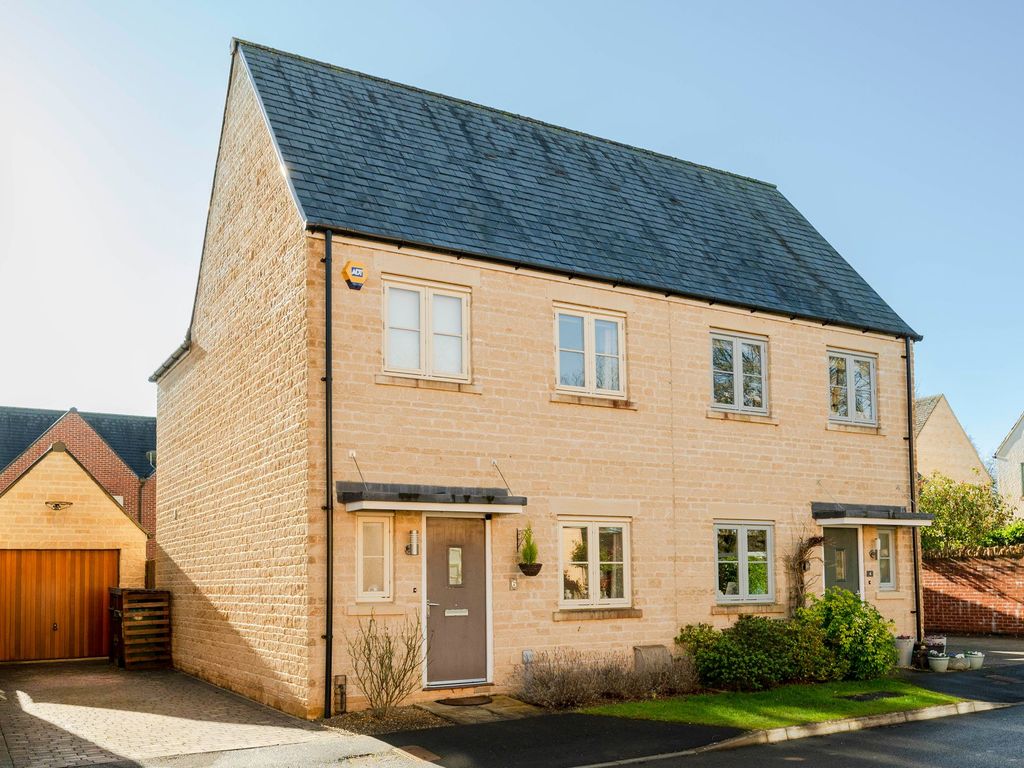 3 bed semi-detached house for sale in Eagle Drive, Upper Rissington GL54, £385,000