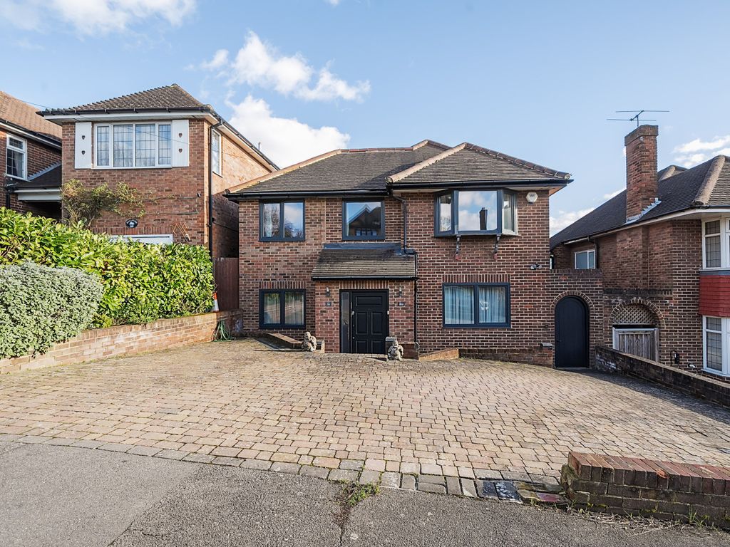 4 bed detached house for sale in Winscombe Way, Stanmore HA7, £1,395,000