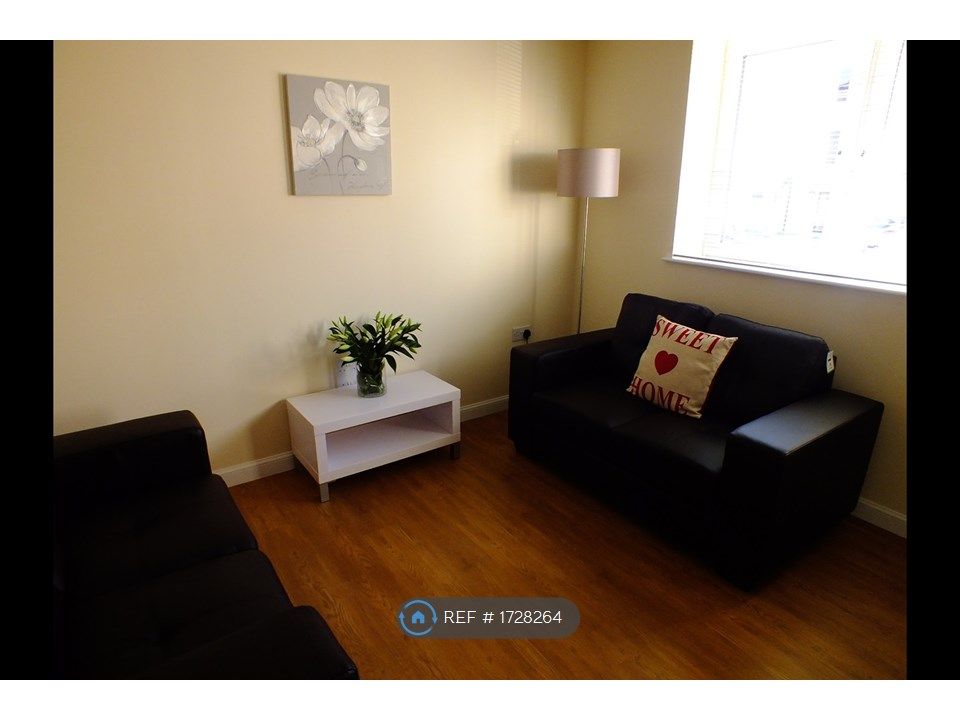 2 bed flat to rent in Froghall Terrace, Aberdeen AB24, £760 pcm